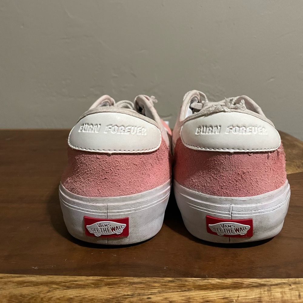 Vans Chima Burn Forever Furguson Pro Sydney Skateboard Pink/White